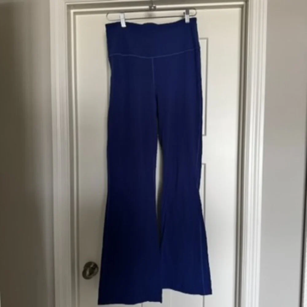 Lululemon Groove Super-High-Rise Flared Pant *Nulu Psychic size 10 - Picture 3 of 10
